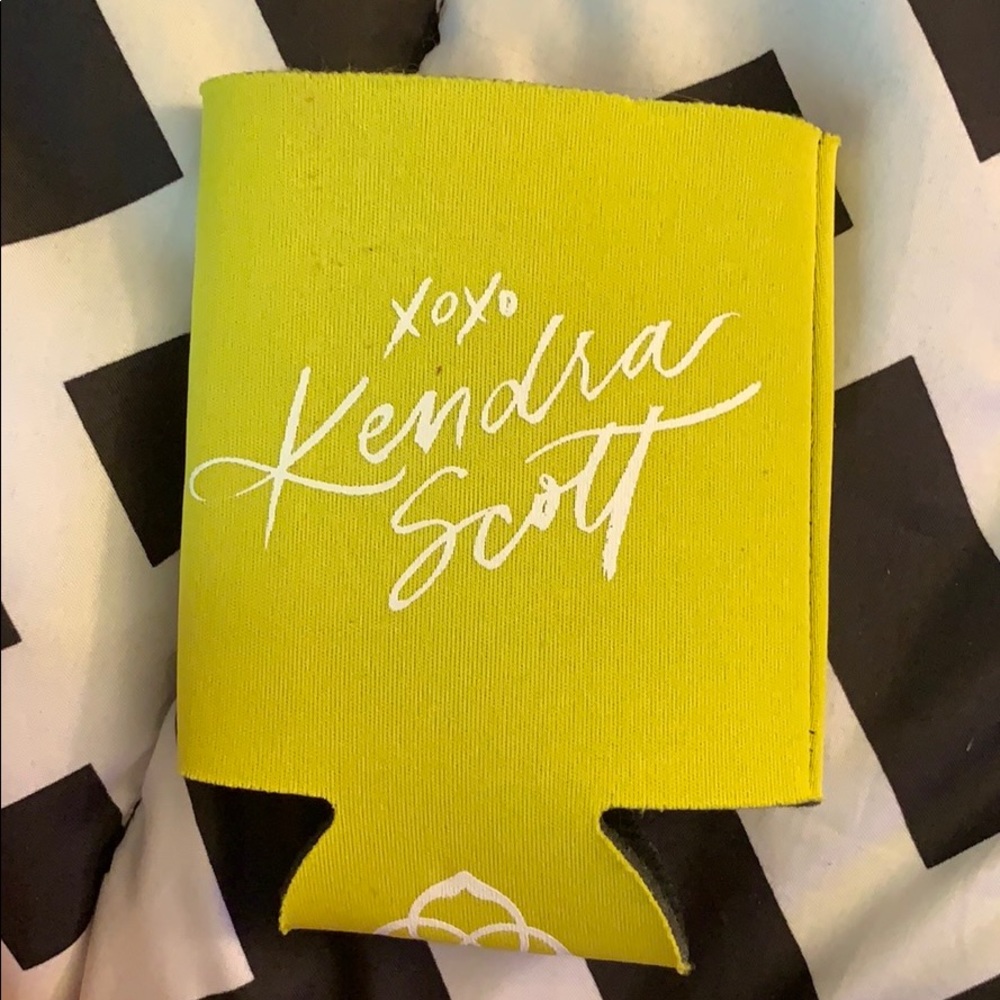 NEW Kendra Scott Koozie